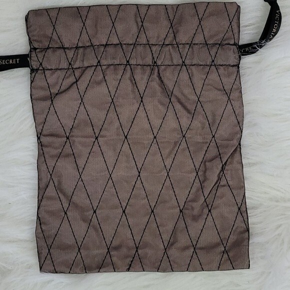 Victoria's Secret black drawstring bags Set of two - Picture 9 of 10